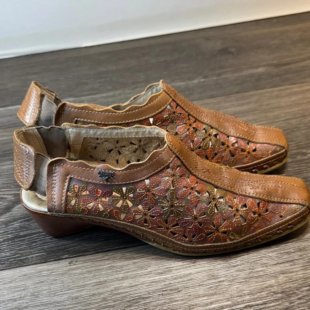 Pikolinos Brown floral Leather Slip-On Shoes size 37 (j128)